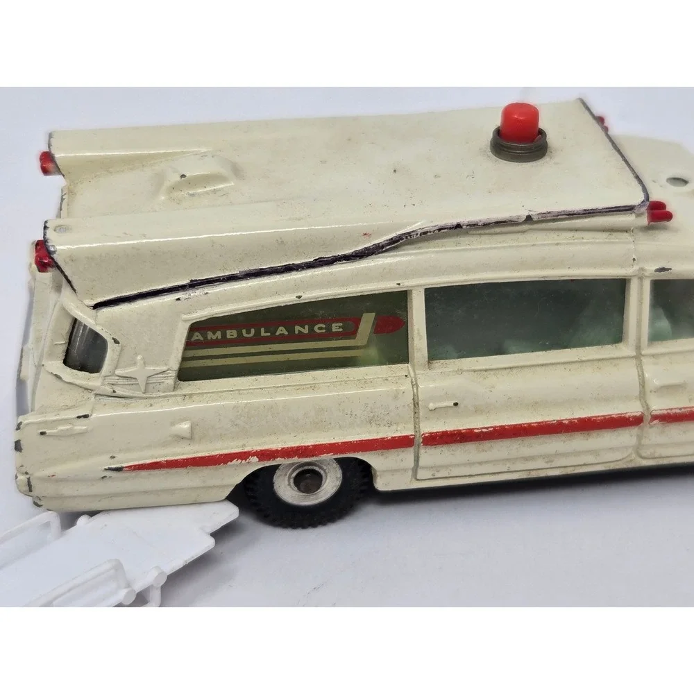 Vintage Dinky Toys 263 Superior Criterion Ambulance Meccano England w/ Stretcher